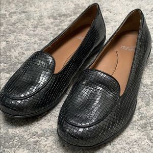 Dansko Shimmery Grey/Black Flats